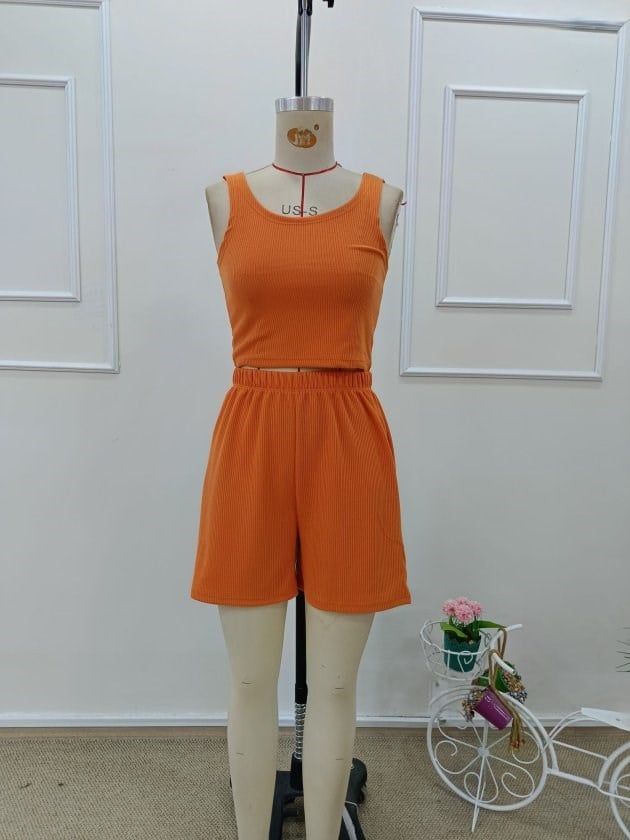 Kadın Askılı Yuvarlak Yakalı Burgu Krop Ve Bluz Short Ikili Takım
