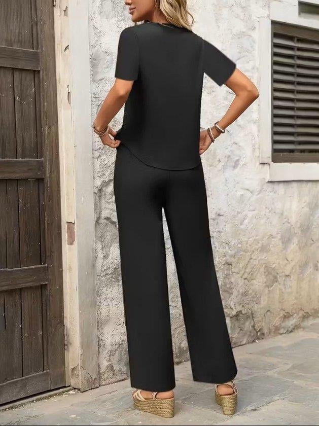 Kadın Kısa Kollu Kayık Yaka önü Asimetrik Detaylı Kısa Sandy Bluz Ve Pantolon Ikili Takım