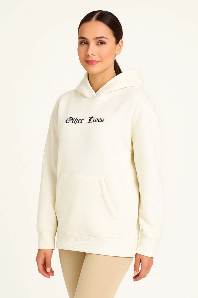 Oversize Üç İplik Şardonlu Kapüşonlu Sweatshirt – Beyaz “Other Lives” Ön Ve Arka Baskılı, Kanguru Cepli, Ribanalı Rahat Kışlık Model Beyaz