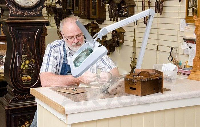 Masaüstü 6020 Ledli Köşeli Büyüteç 5x