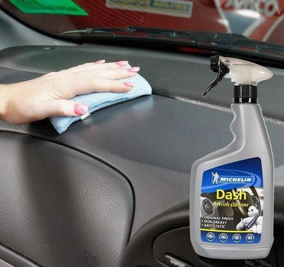 Michelin MC31463 Torpido ve Suni Deri Temizleme ve Bakım Spreyi 650 ml.