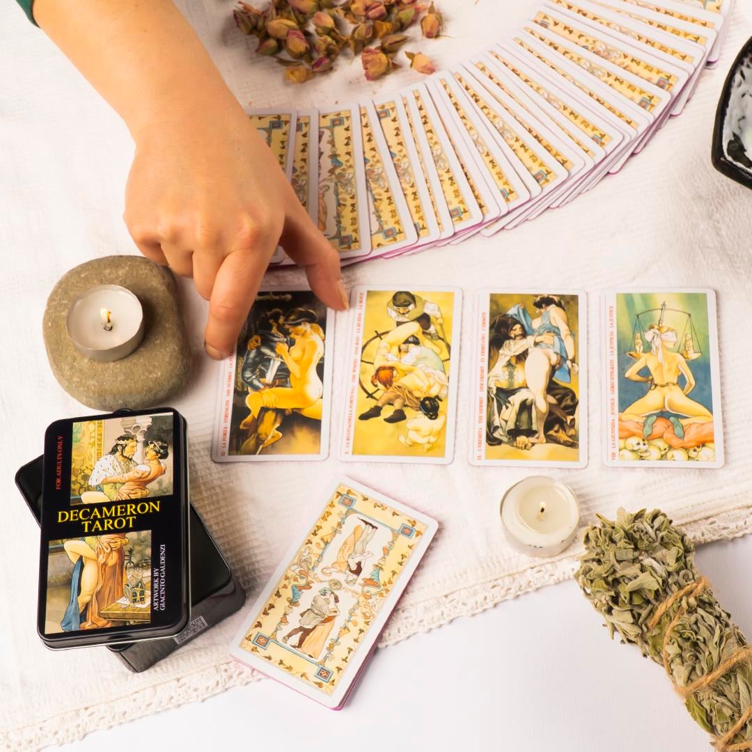 Decameron Tarot Kartı