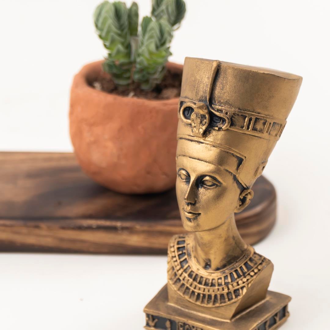 Dekoratif Gold Nefertiti Büst