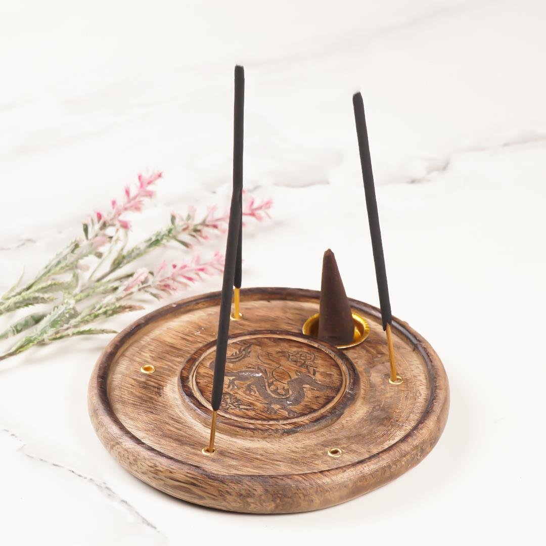 Dragon Temalı Yuvarlak Ahşap Konik Tütsülük