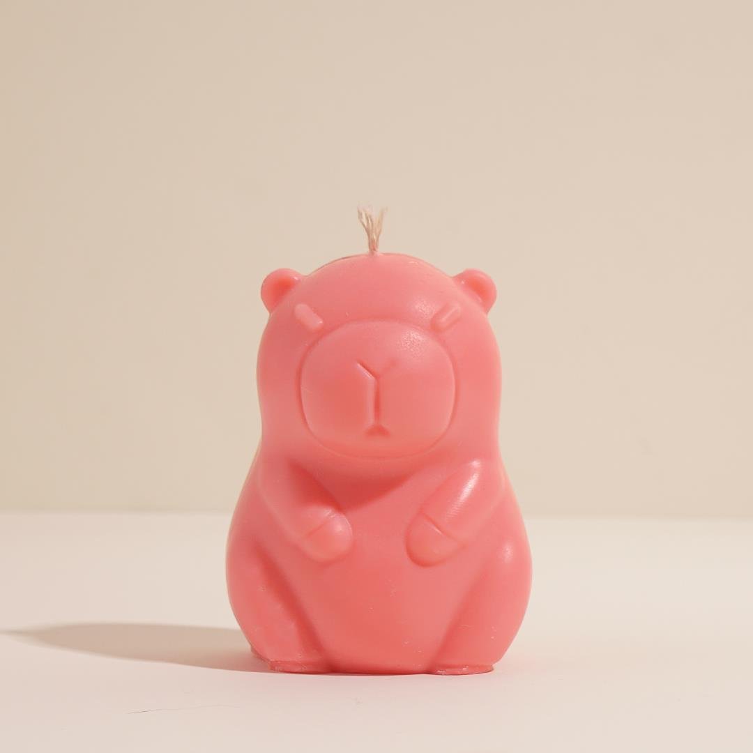 Kapibara Temalı Kırmızı Soya Mum