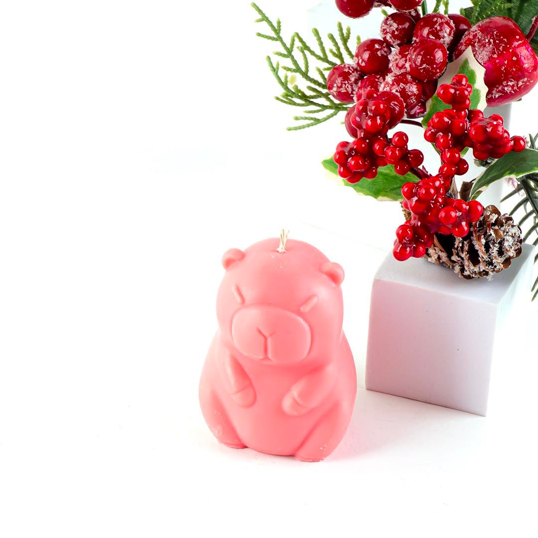 Kapibara Temalı Kırmızı Soya Mum