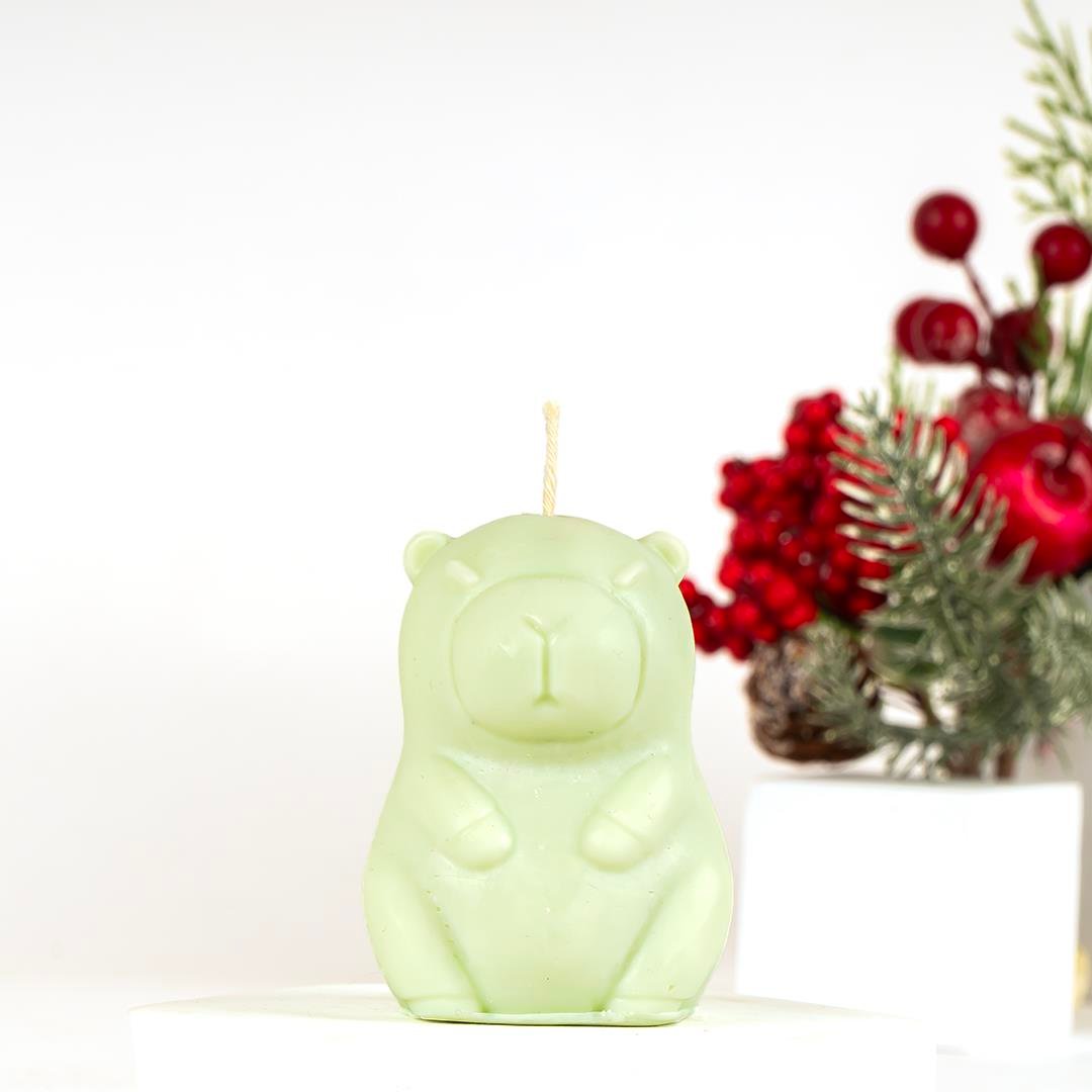 Kapibara Temalı Yeşil Soya Mum