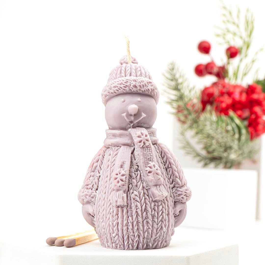 Kardan Adam Temalı Mor Soya Mum