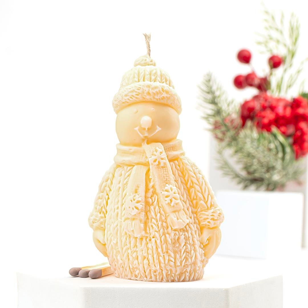 Kardan Adam Temalı Turuncu Soya Mum