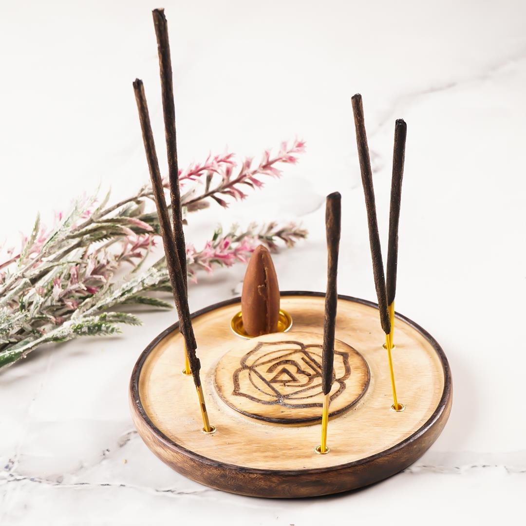 Kök Çakra Temalı Yuvarlak Ahşap Konik Tütsülük