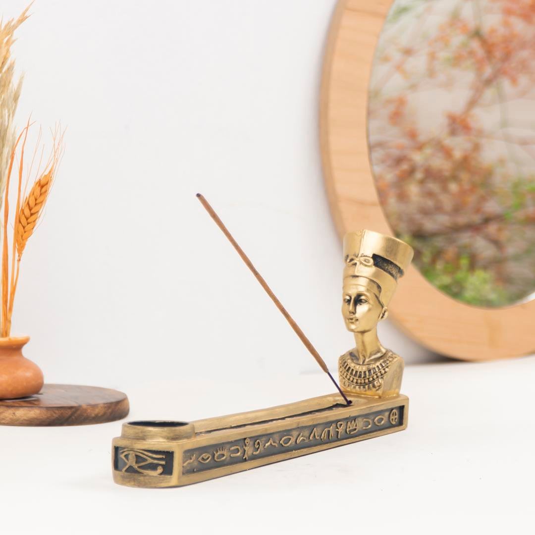 Nefertiti Temalı Tütsülük & Mumluk