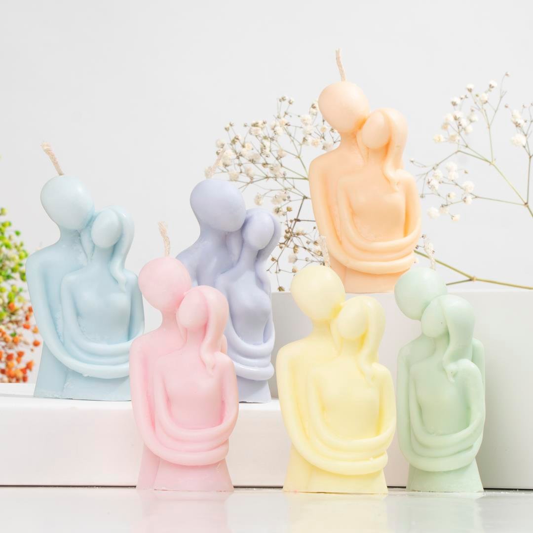 Sarılan Çift Temalı Vegan Soya Mum
