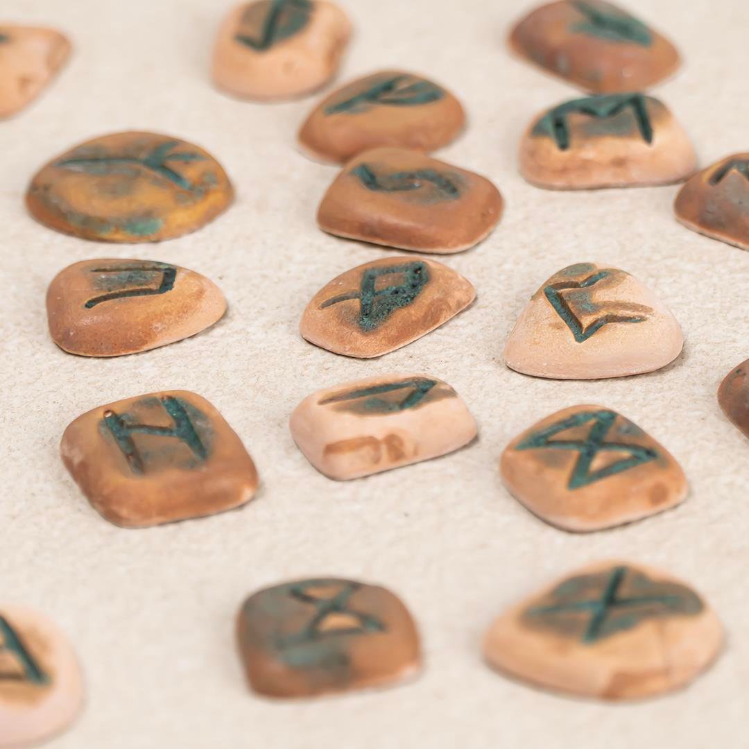 Toprağın Hafızası: Eskitme Rune Taşı Seti