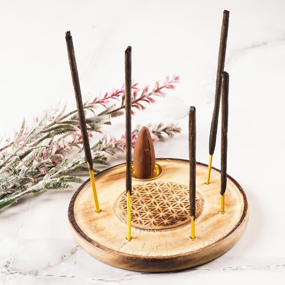 Yaşam Çiçegi  Temalı Yuvarlak Ahşap Konik Tütsülük