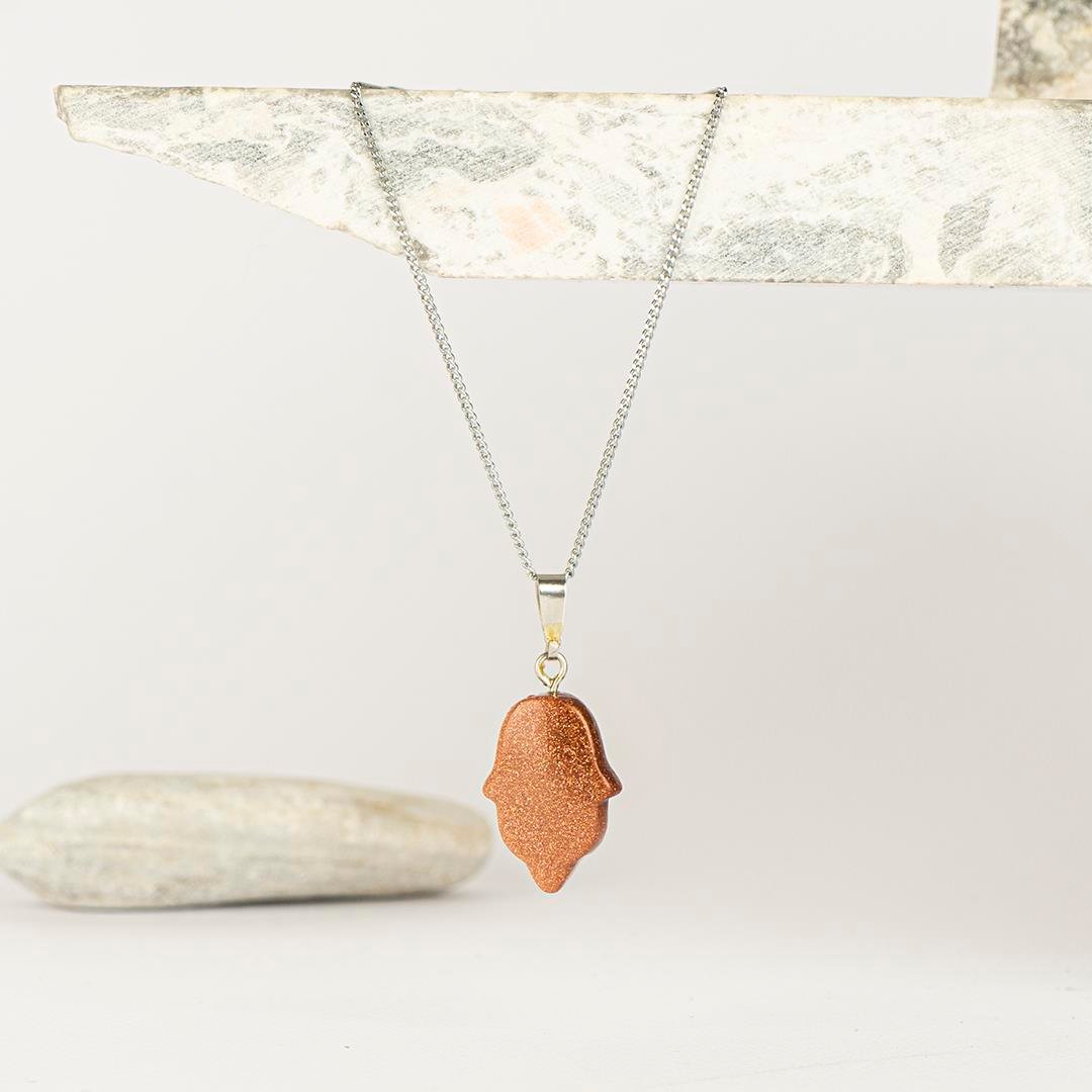 Yıldız Taşı Hamse Temalı Dogal Taş Kolye