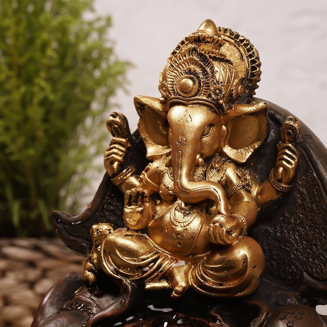 Zen Ganesha Temalı Gold Şu Şelalesi