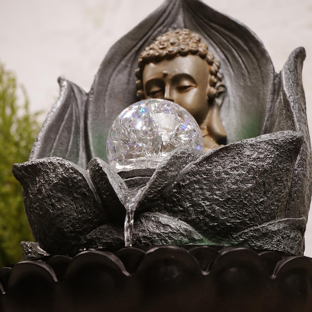 Zen Nehir Temalı Su Şelalasi