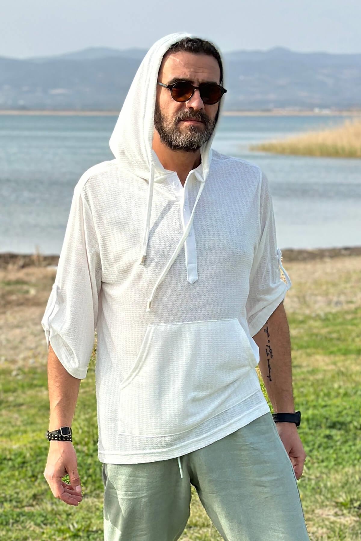 Kolyeli Kolu Patlı Kapişonlu Beyaz Sweatshirt
