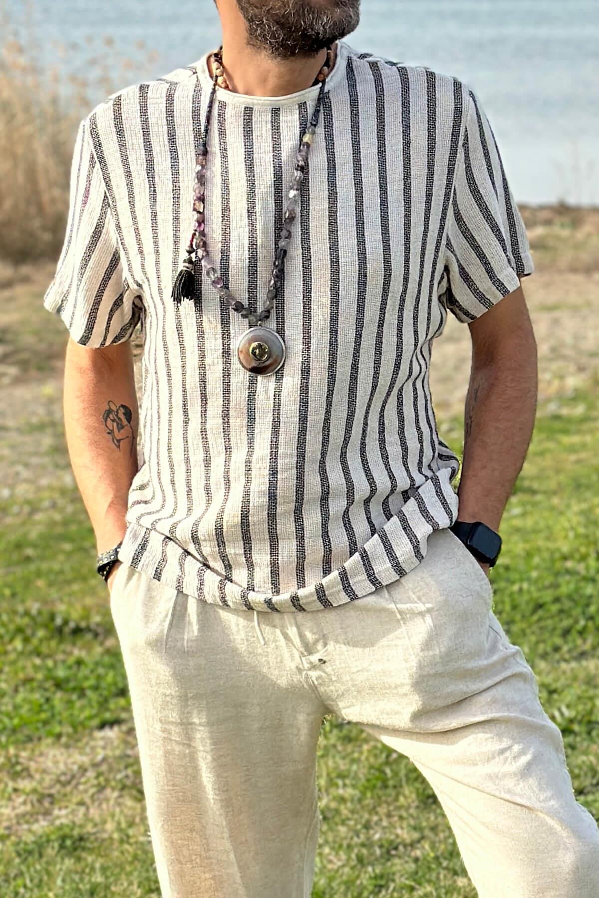 Siyah Desenli T-Shirt
