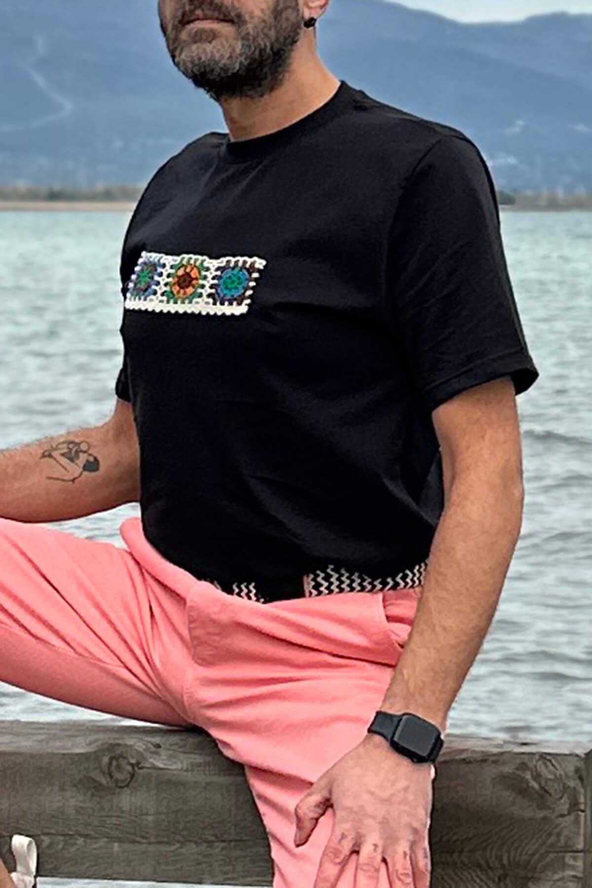 T-Shirt Siyah