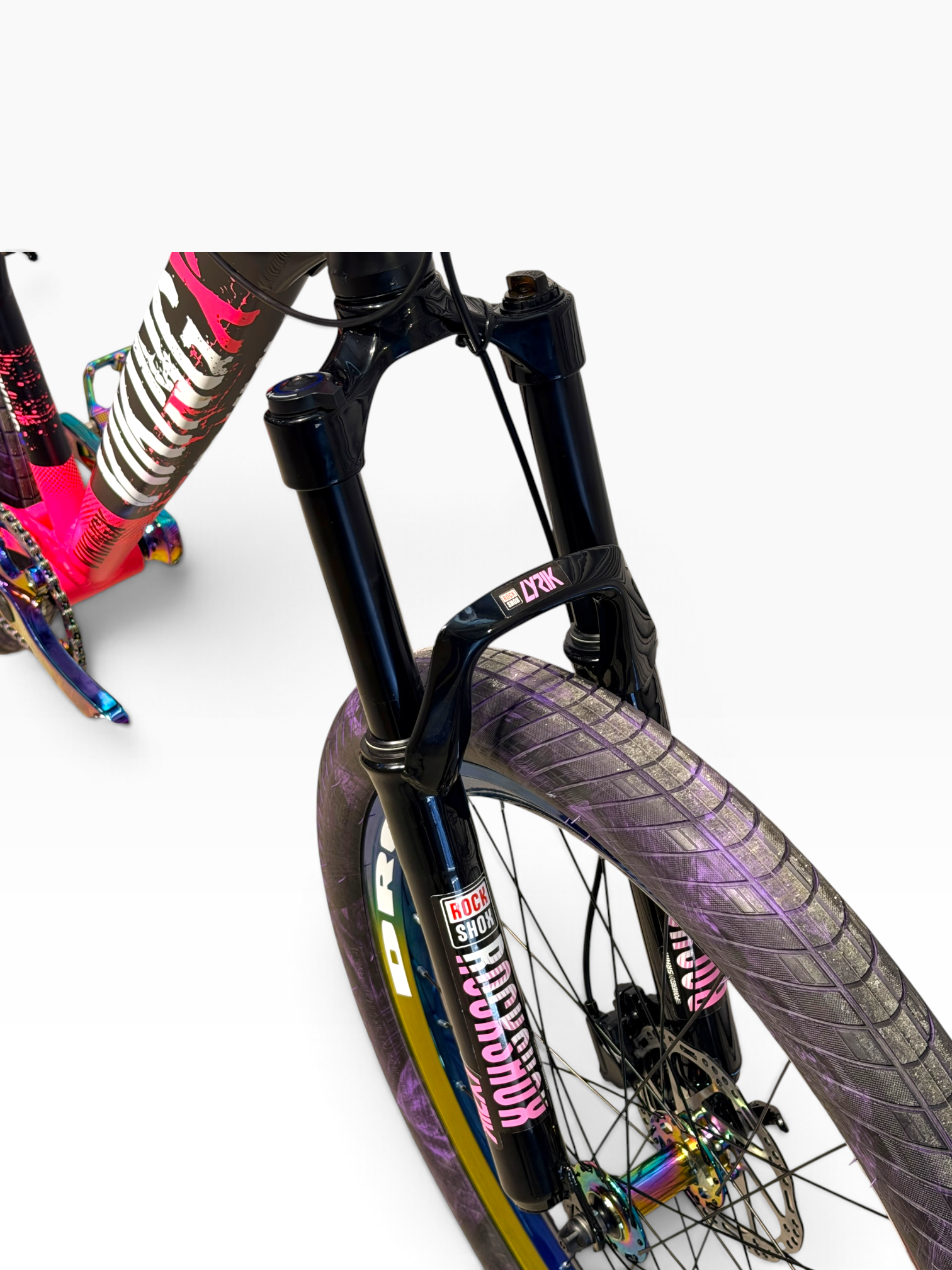 VikingX Tuff 25 Pembe-Siyah Özel Konfigüre Bisiklet – Son 1 Adet