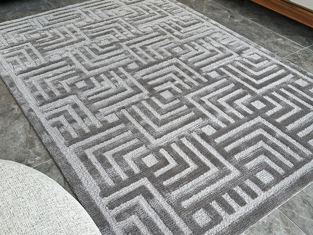 Square Hand Tuft