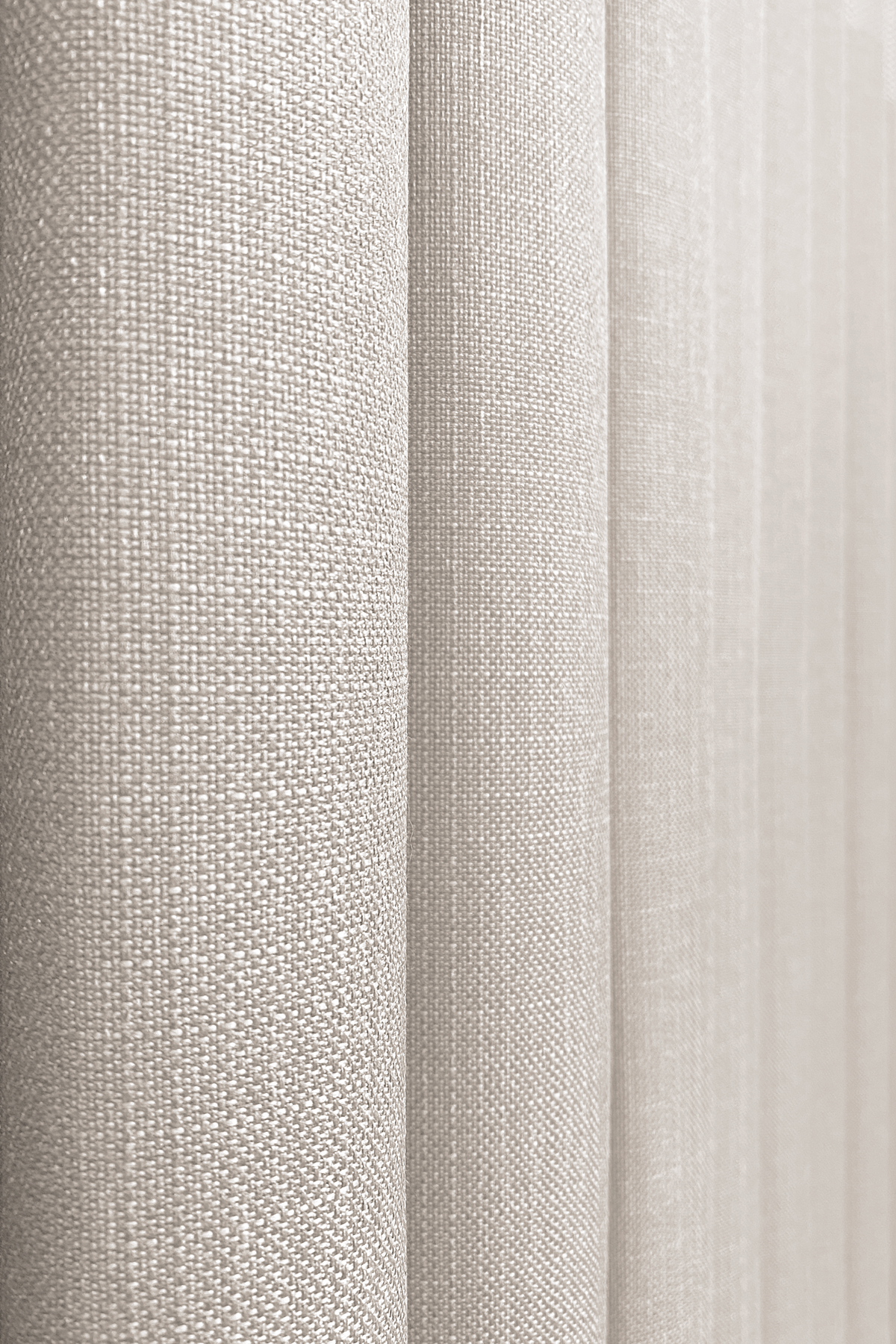 Keten Serisi Ponpon Desen Krem Pano Fon Perde