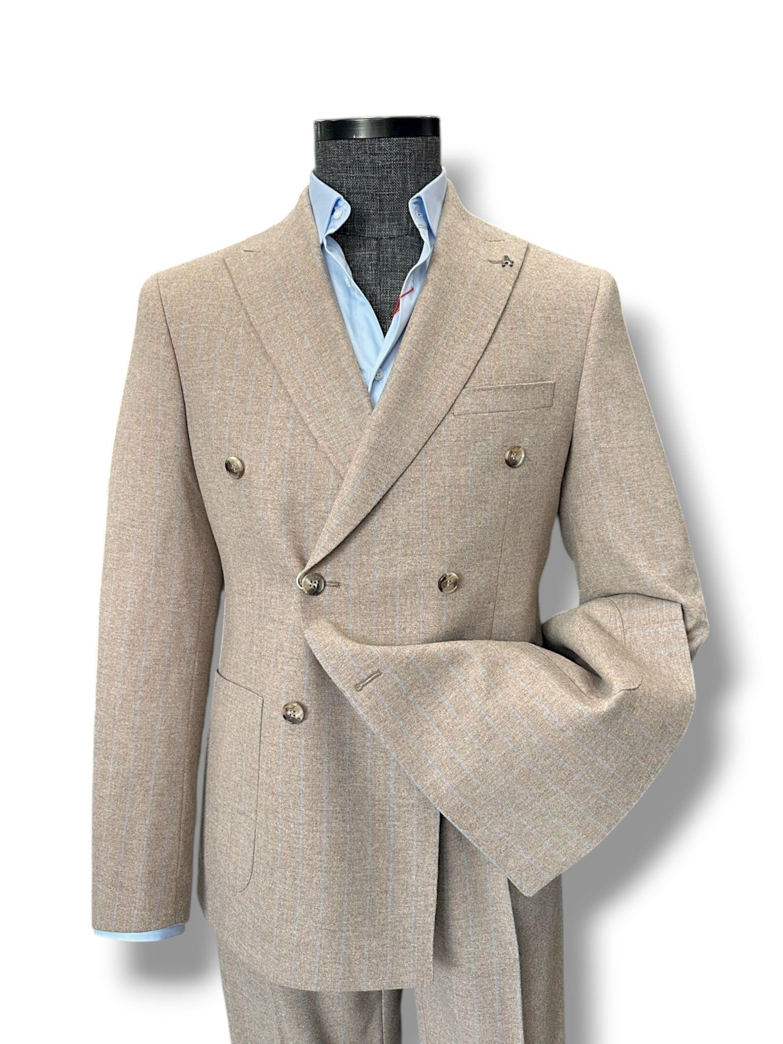 Takım ElbiseRoyal Takım ElbiseRoyal Takım Elbise