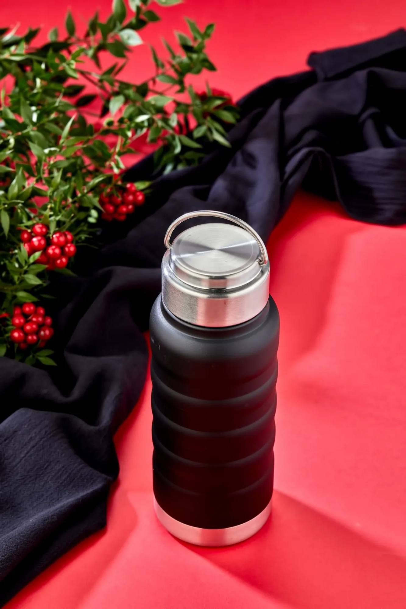 Yaren Style400 ml Siyah Paslanmaz Termos – Su, Meşrubat, Çay için | Okul, Kamp, İkram Kullanımı400 ml Siyah Paslanmaz Çelik Termos – Su, Meşrubat, Çay için | Kamp, Okul, Piknik, Servis & İkram