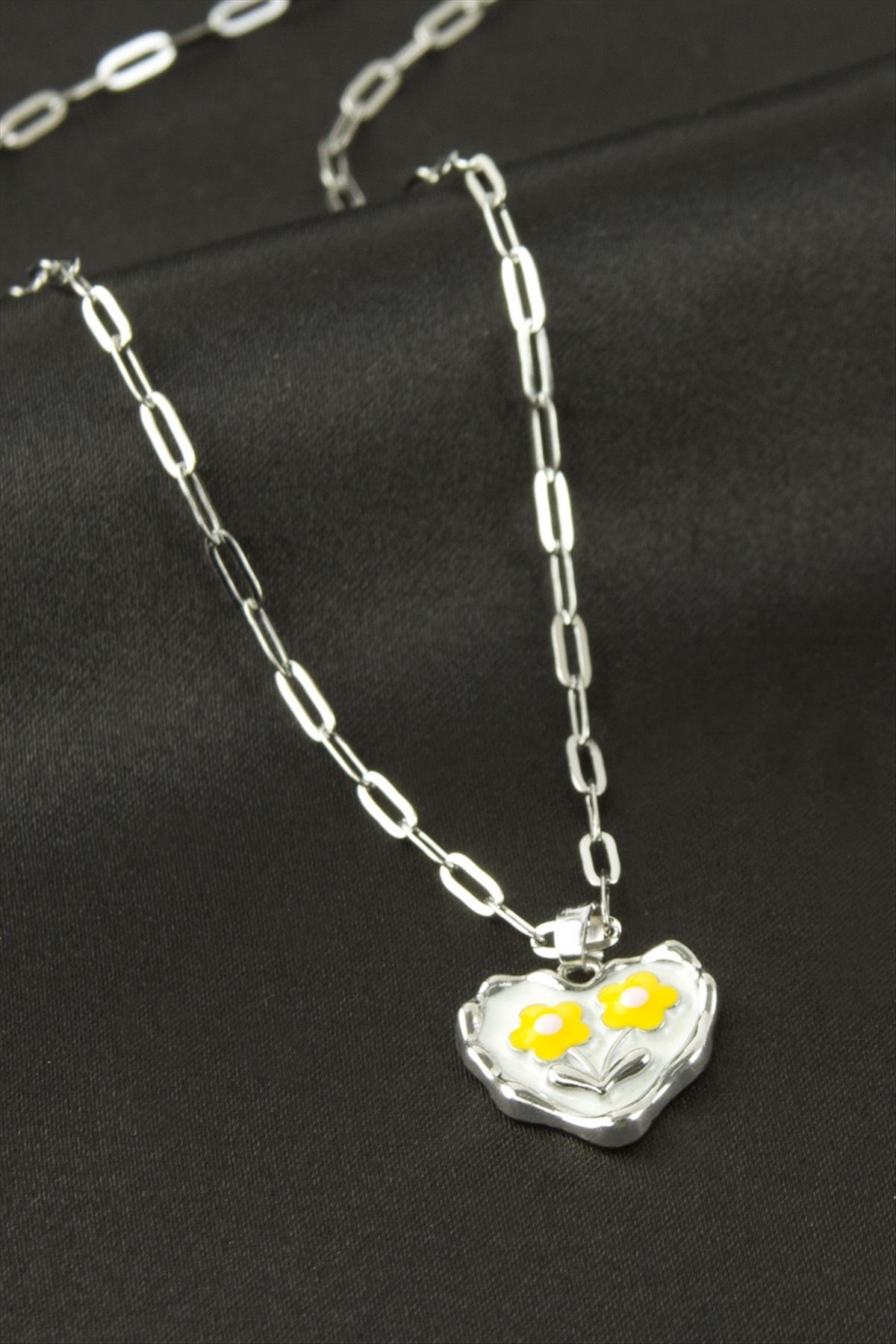 Kalp Çiçek Mineli Kolye