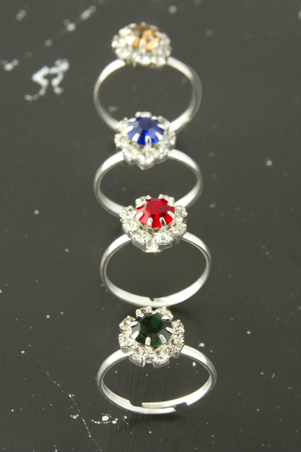 Kristal Taşlı Eklem Yüzük