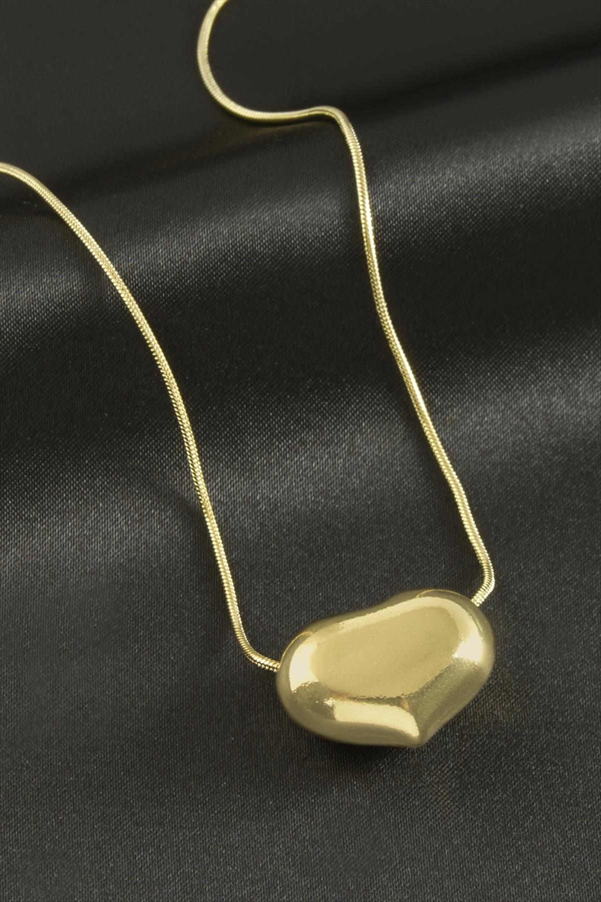 Bombeli Kalp Lüks Çelik Kolye