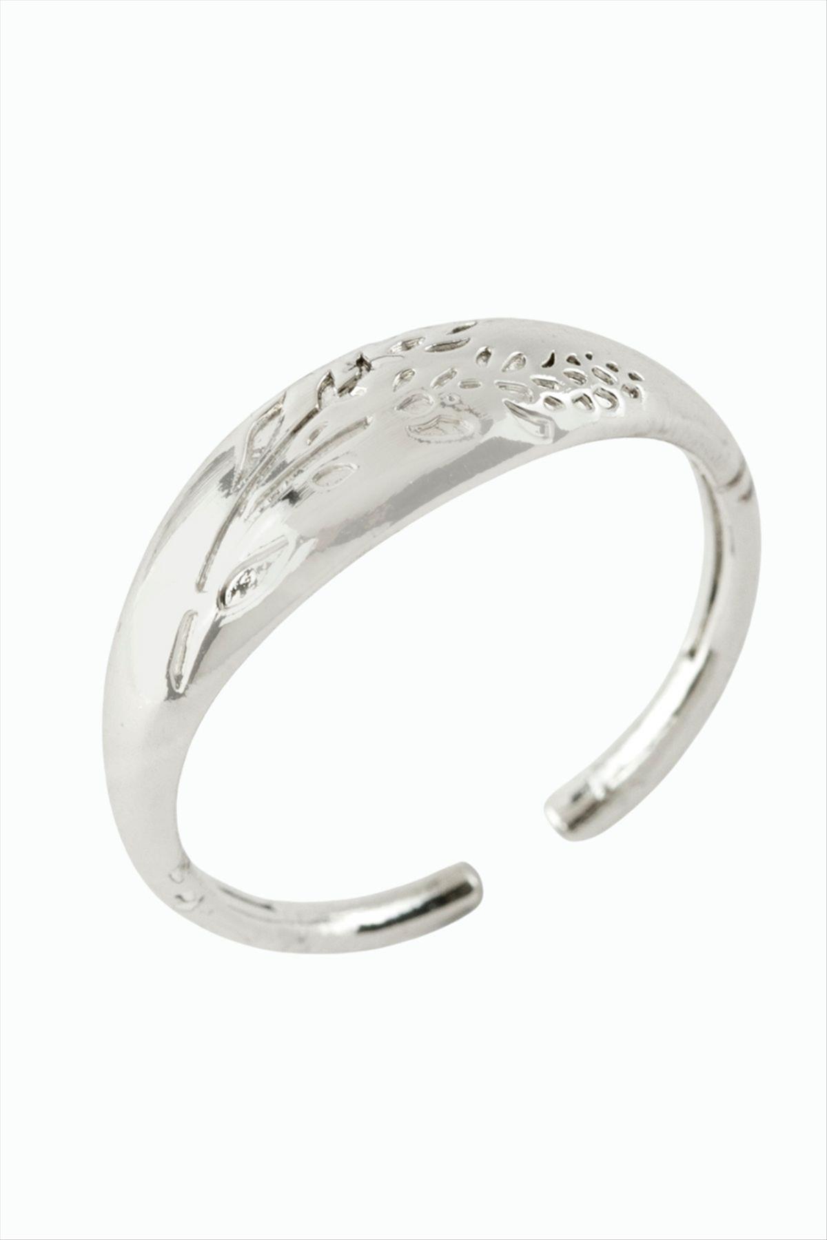 Çiçek İşlemeli Metal Yüzük