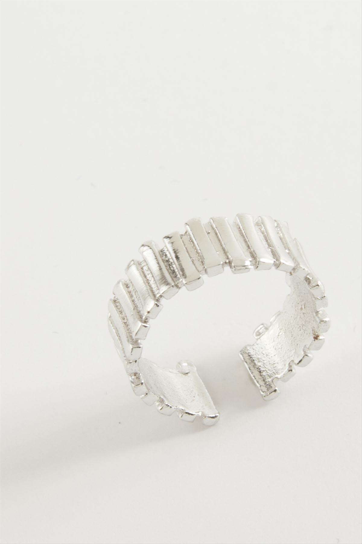 Çizgili Metal Yüzük