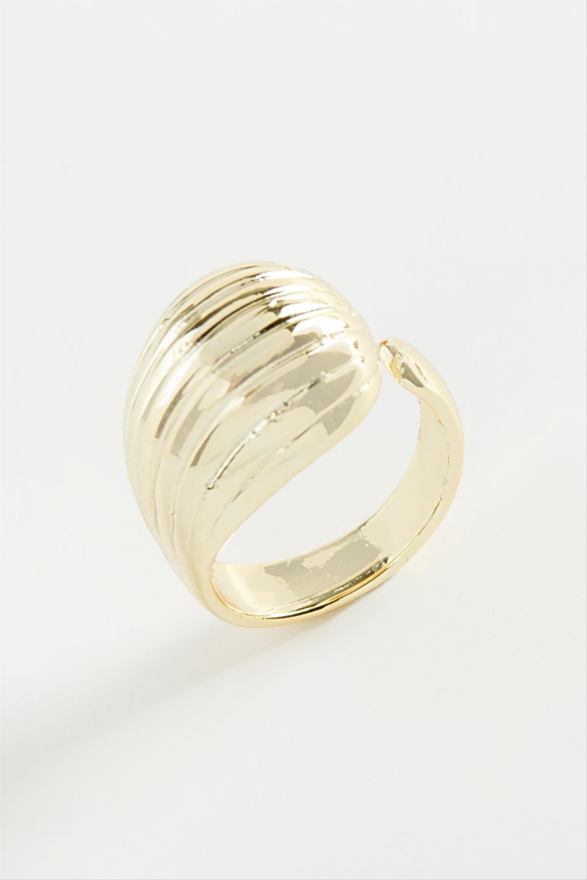 Çizgili Su Damlası Metal Yüzük