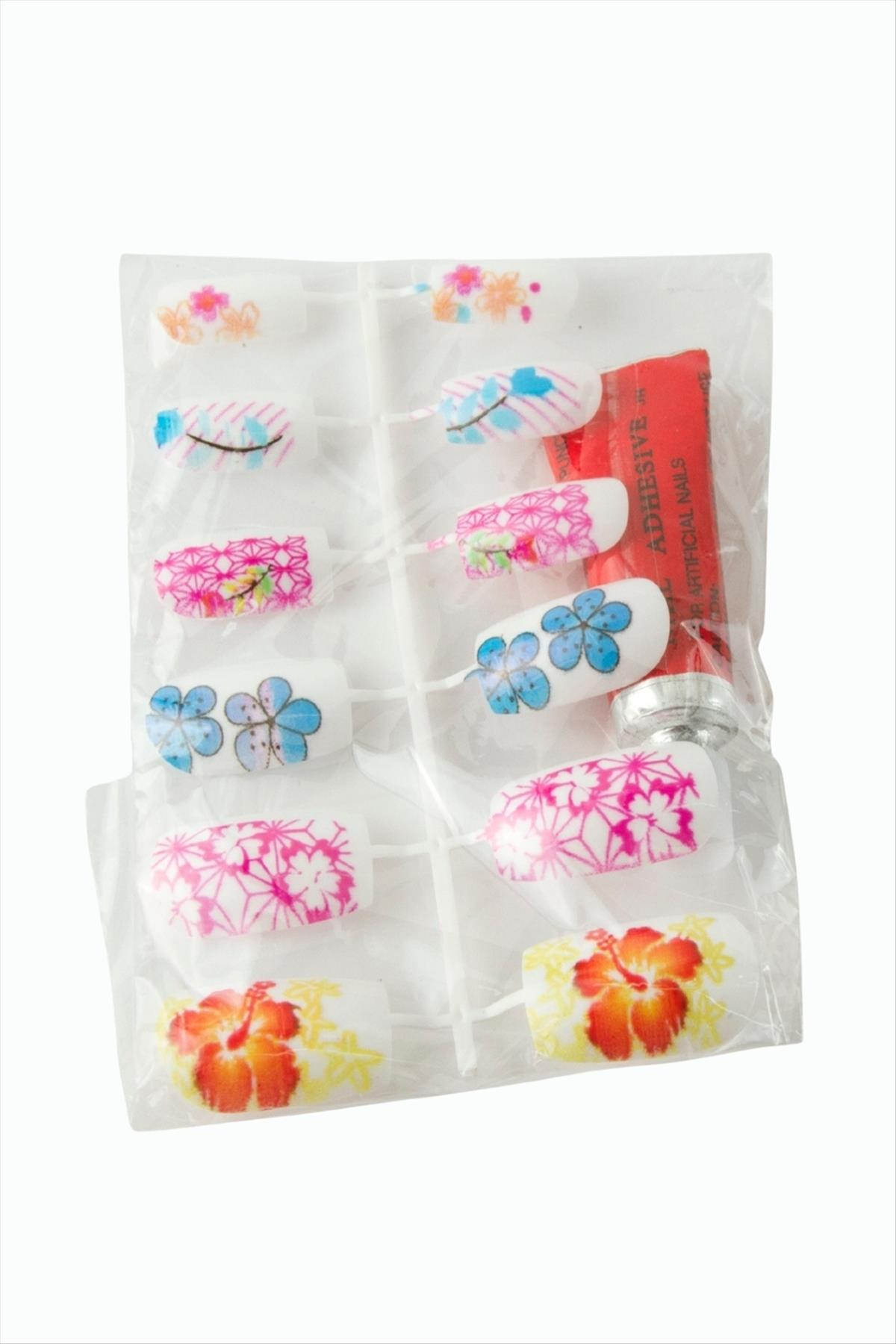 Desenli Takma Tırnak 12 Adet