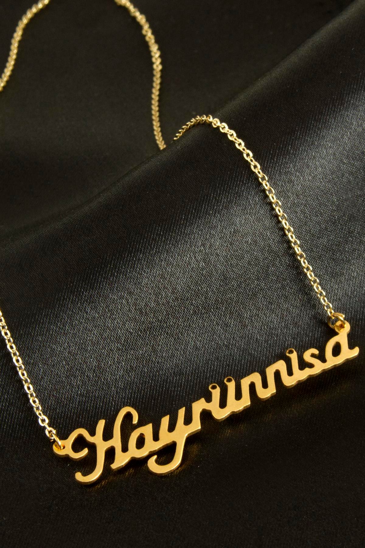 Hayrünnisa İsimli Kolye (Kişiye Özel)