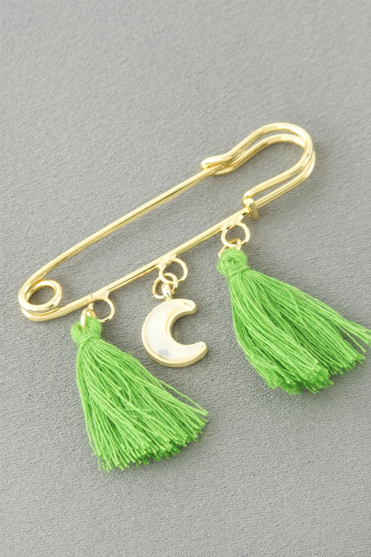 Hilal Püsküllü Broş