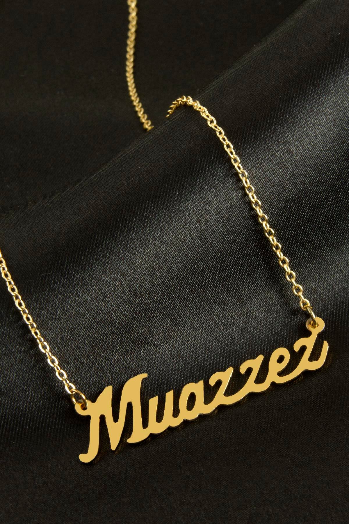 Muazzez İsimli Kolye (Kişiye Özel)
