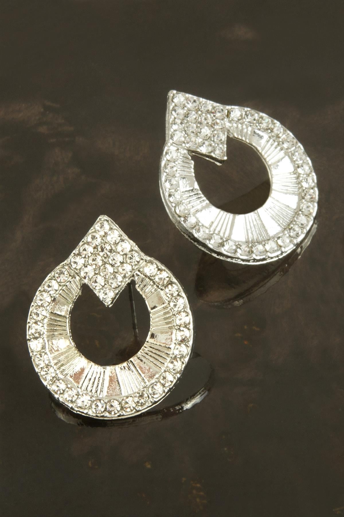 Oval Taşlı Küpe