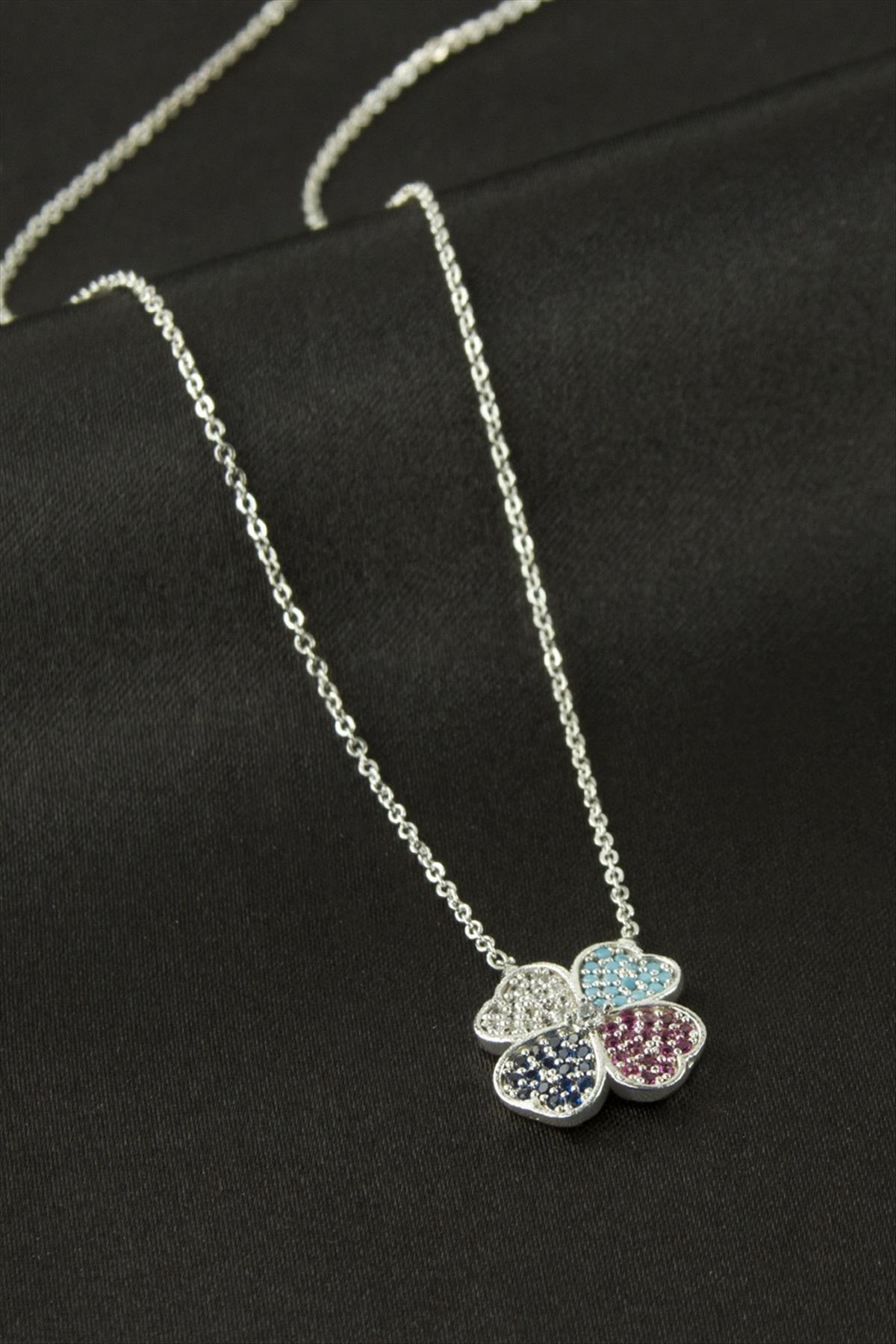 Yonca Zirkon Taşlı Kolye