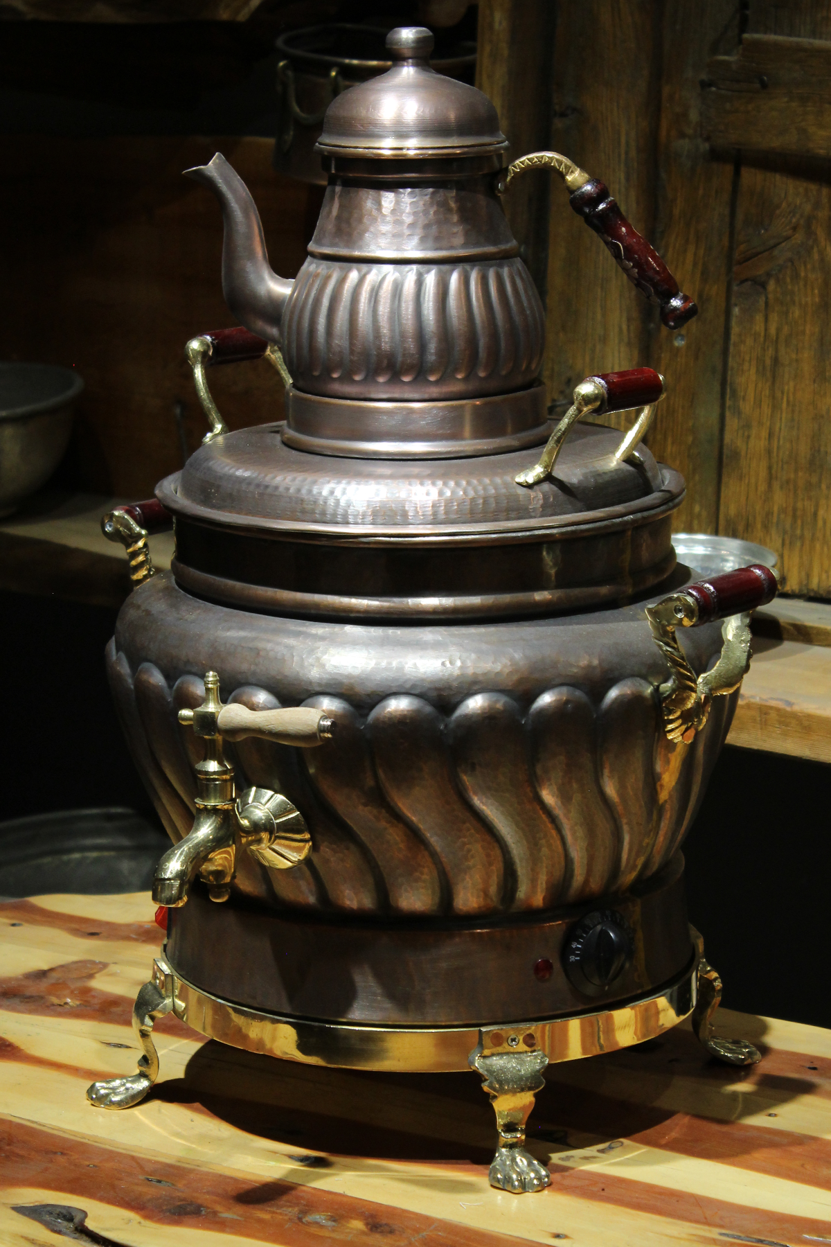 Turna Bakır Hünkar Yuvarlak Dilimli Elektrikli Semaver 3 No Oksit Turna5567-3