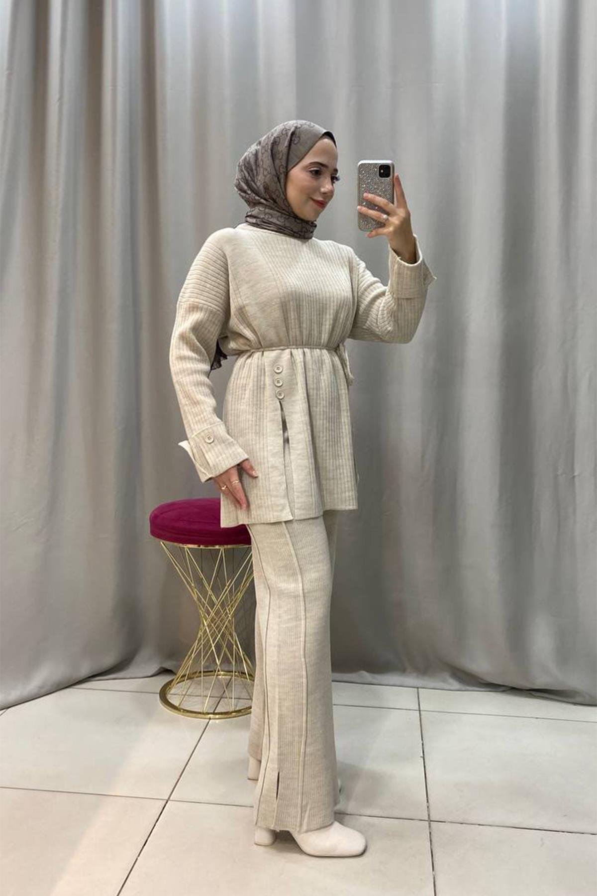 DÜĞMELİ TRİKO TAKIM