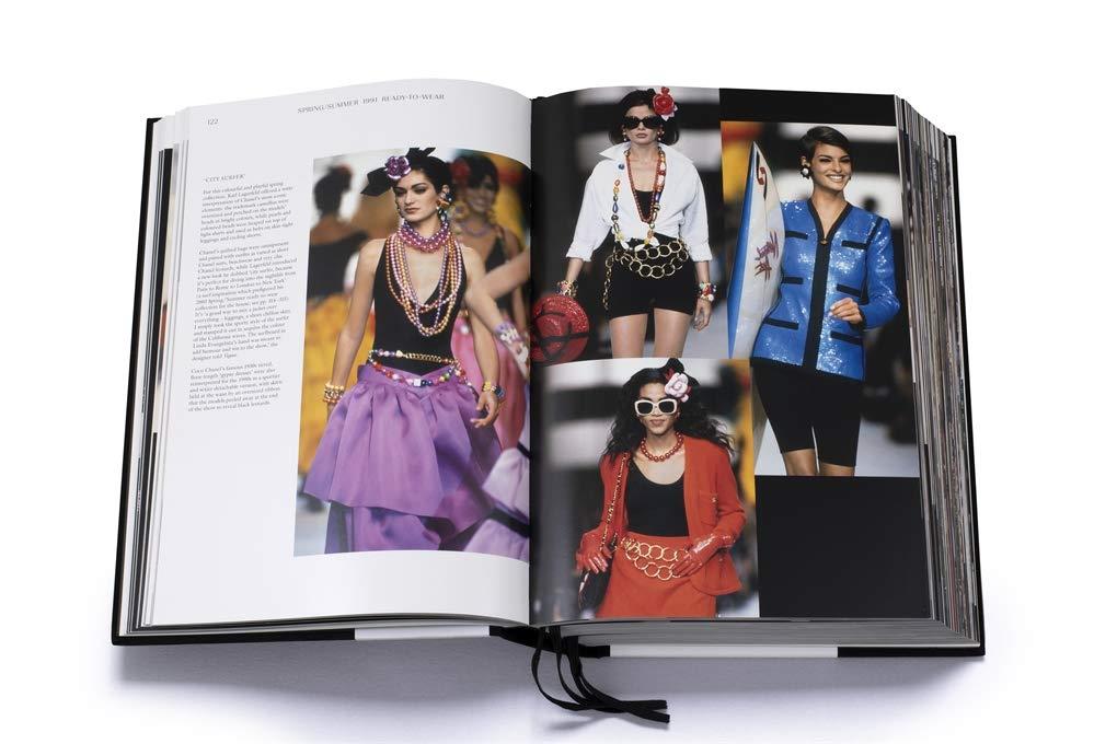Mugue Store Chanel Catwalk