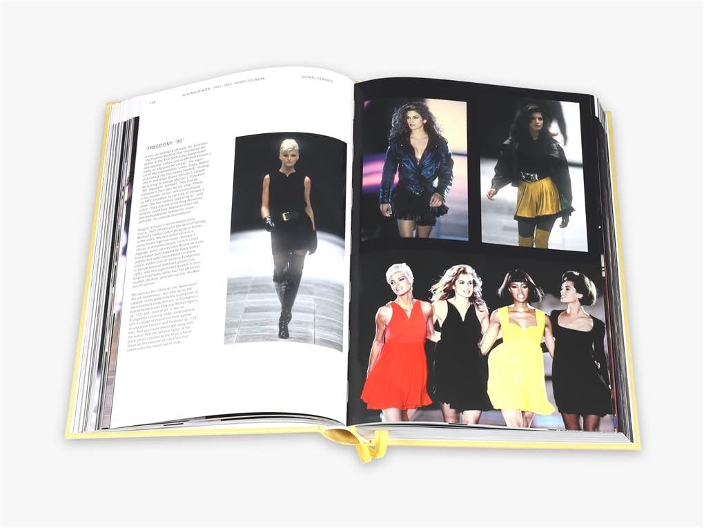 Mugue Store Versace Catwalk