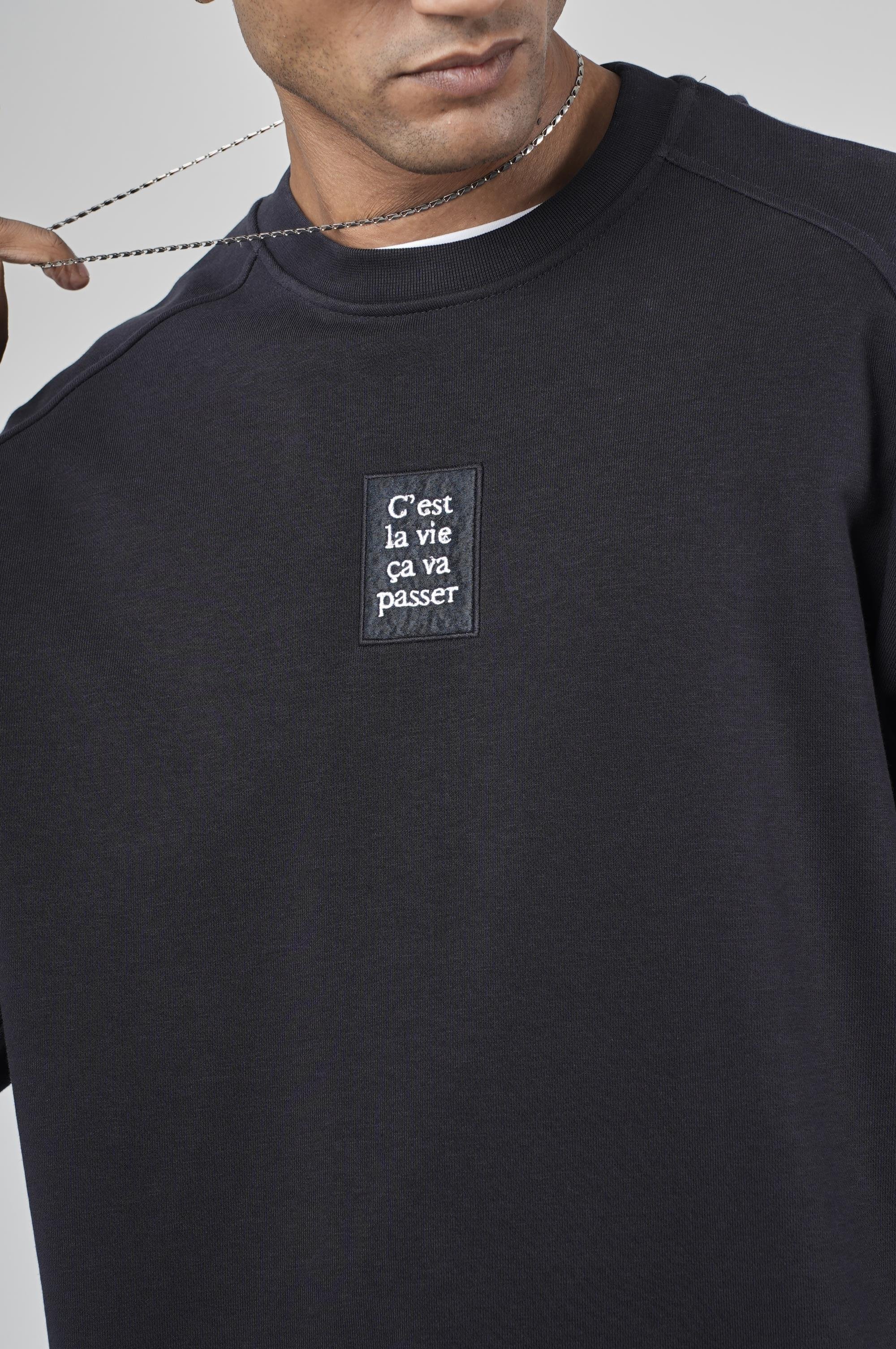 Bisiklet Yaka Önü Etiket Detaylı Oversize Basic Erkek Sweatshirt