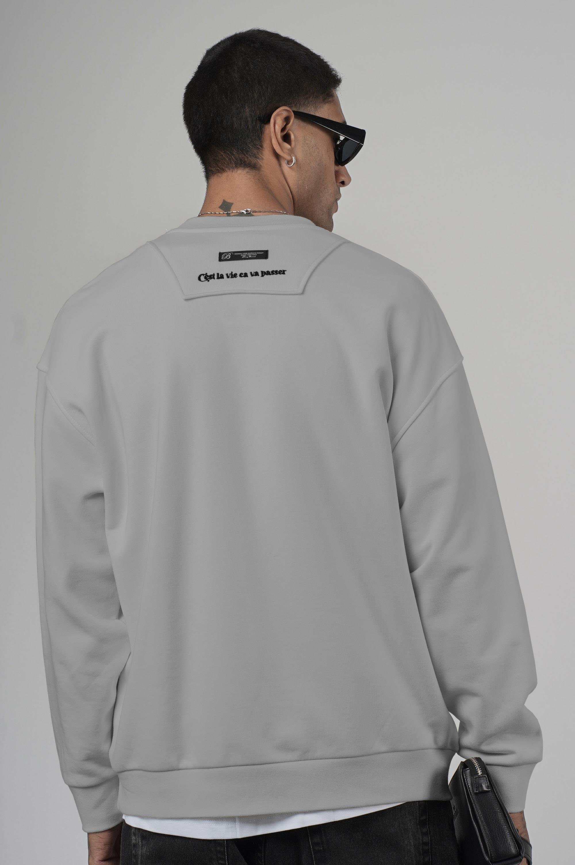 Bisiklet Yaka Önü Etiket Detaylı Oversize Basic Erkek Sweatshirt
