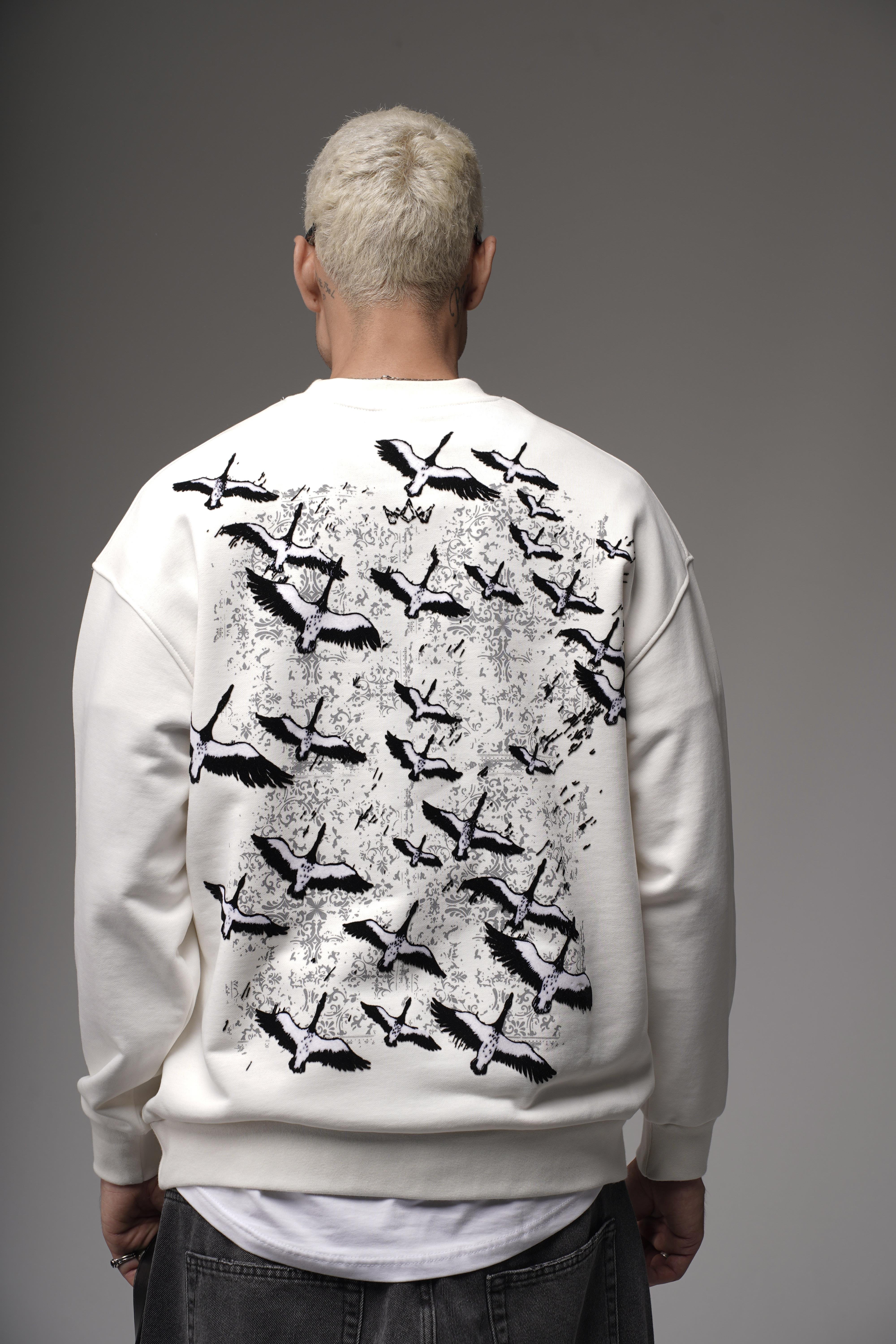 Bisiklet Yaka Sırtı Leylek Baskılı Nakışlı Oversize Kalıp Sweatshirt