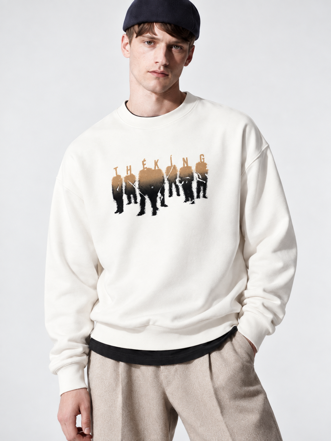 Erkek Göğüs Figür ve Tipografi Baskılı Bisiklet Yaka Oversize Sweatshirt