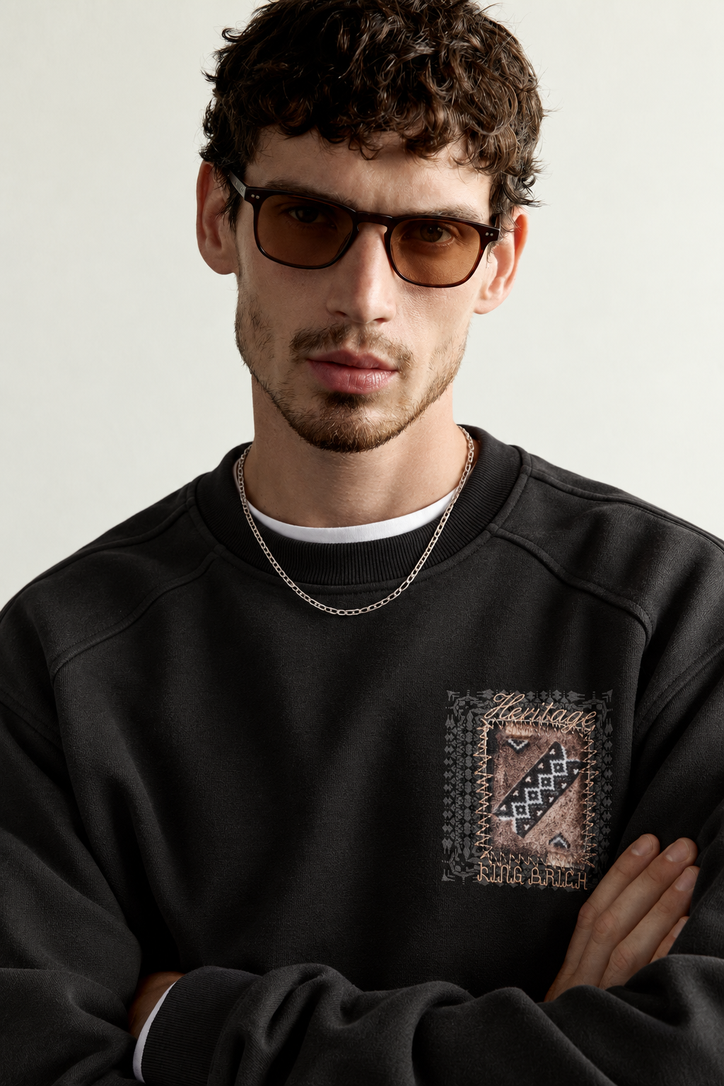 Erkek Sırt ve Göğüs Etnik Desen Patch Baskılı Bisiklet Yaka Oversize Sweatshirt